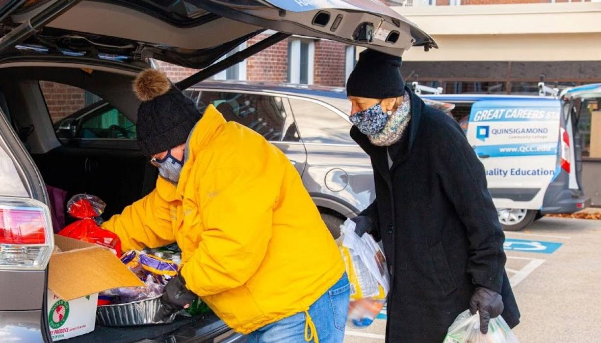 Quinsigamond Community College food pantry